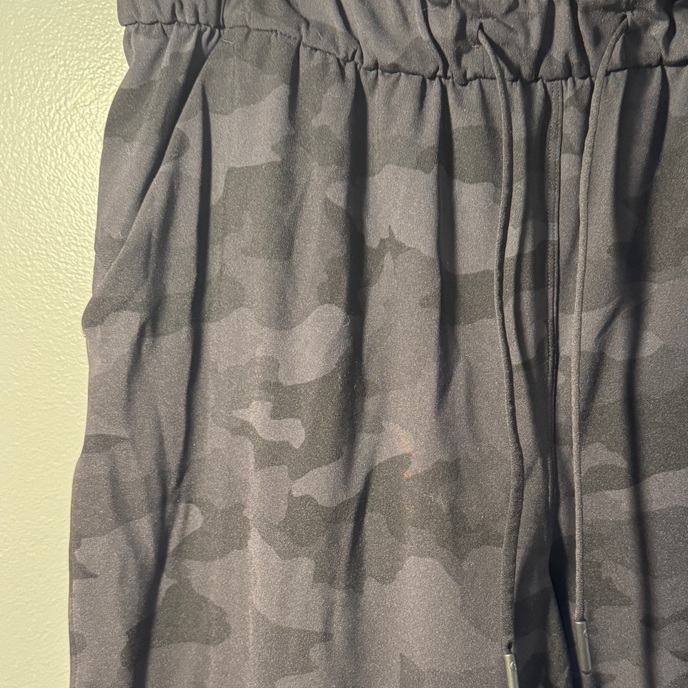 Lululemon Stretch High Rise Jogger - Picture 3 of 4